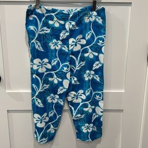 Island Capris Medium